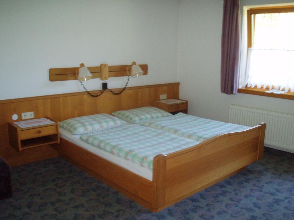 Appartement Pension Grasser Bad Kleinkirchheim Pokoj fotografie