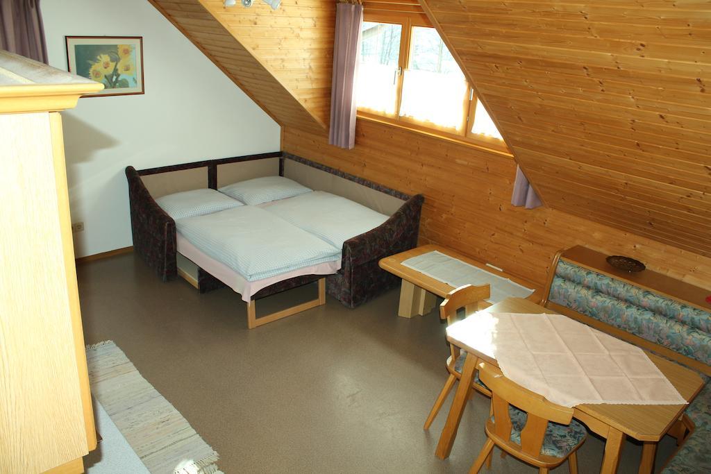 Appartement Pension Grasser Bad Kleinkirchheim Pokoj fotografie